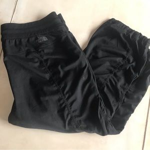 The North Face - Black Capris